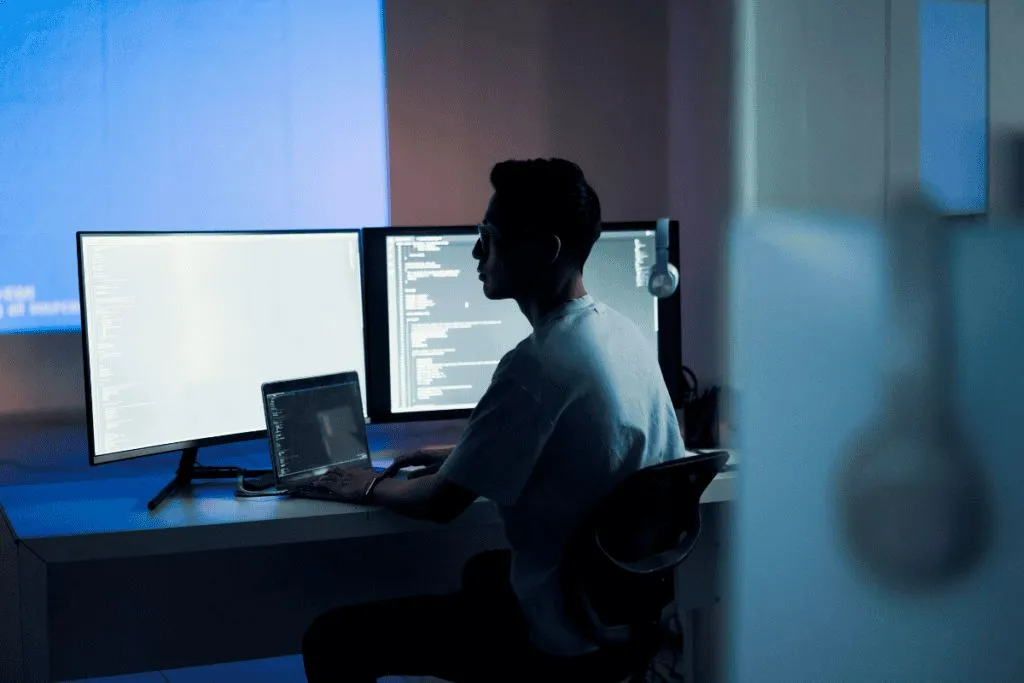 Espaço de trabalho demonstrando a transição segura sob as regras do Manifest V3